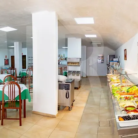 Hotell Tropical 3*