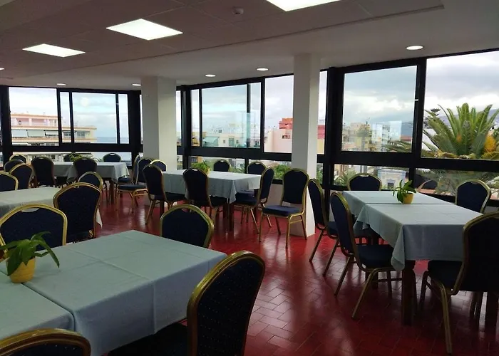 Tropical Szálloda 3*