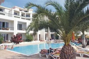 Tropical Szálloda 3*